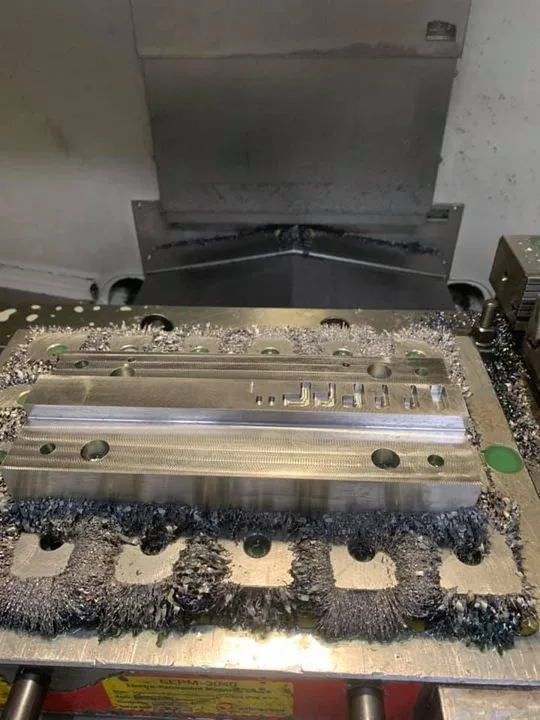 Dizayn Klips Bağlantı Kauçuk Plastik Otomat Beyaz Eşya Elektr.ik Elektronik Otomotiv Hırd. San.ve Tic.Ltd.Şti - 1